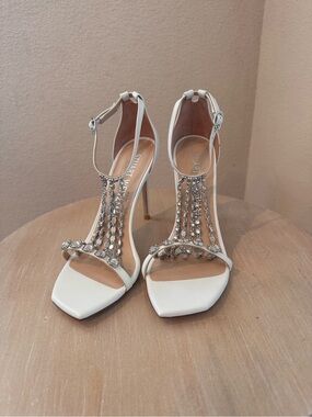 Stuart Weitzman White Crystal T-Strap Stiletto Sandals - Size 9.5 US - NWT